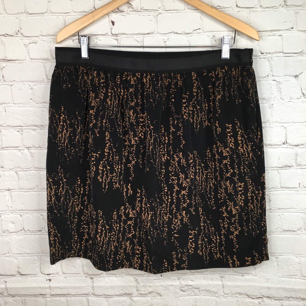 Gap black and bronze skirt with pockets size 8